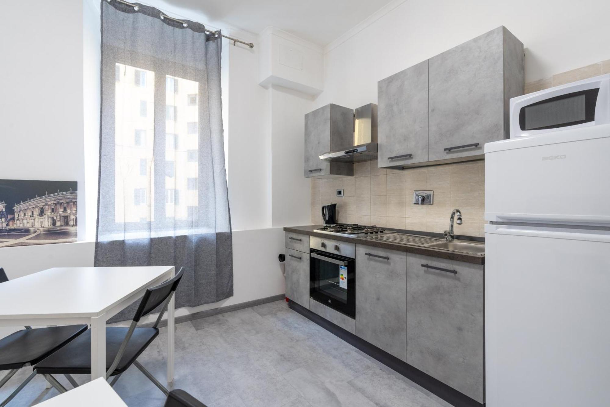 Amazing Apartment Near To Colosseo And Subway Rom Exteriör bild
